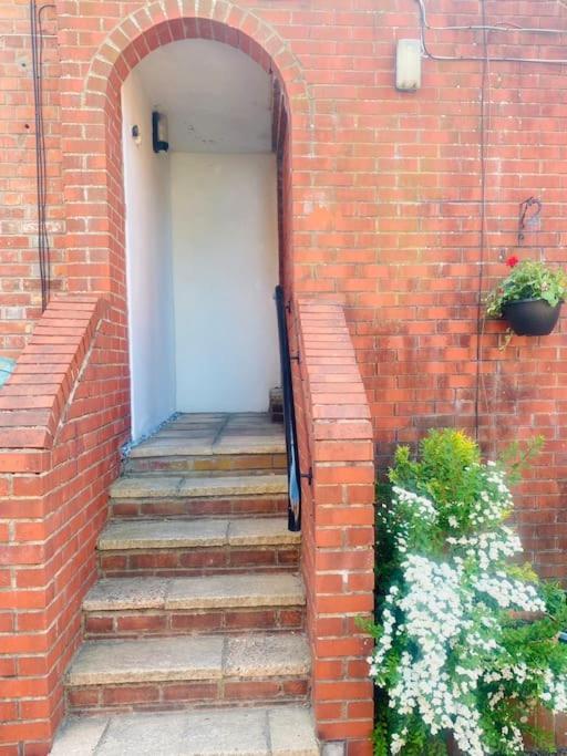 City Centre Riverside Apartment وِنشيستير المظهر الخارجي الصورة